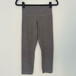 Lululemon Grey Crop Capri Leggings 19"